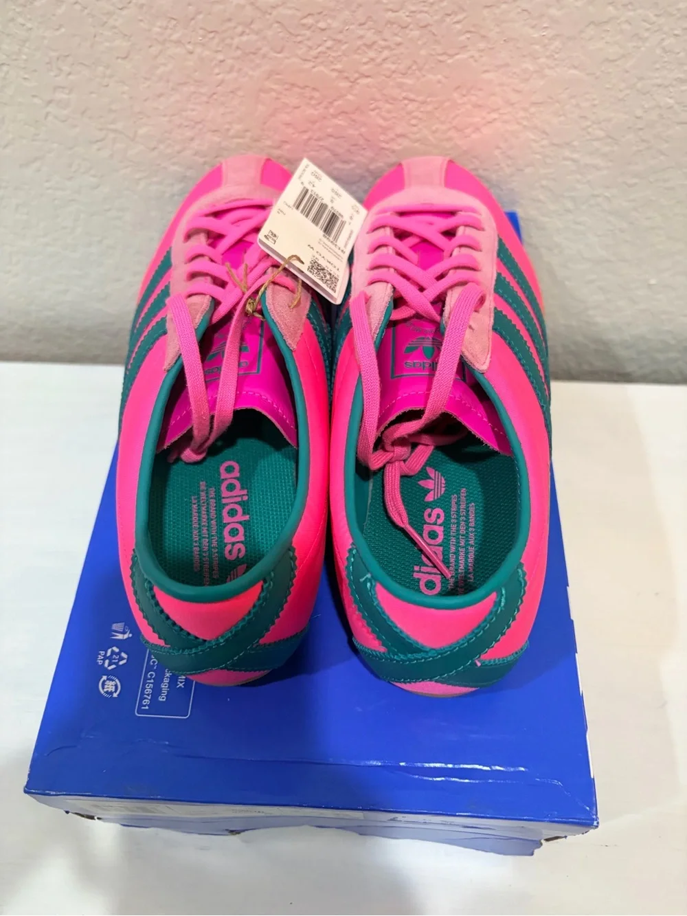 9.5W Adidas Pink Tokyo sneaker New